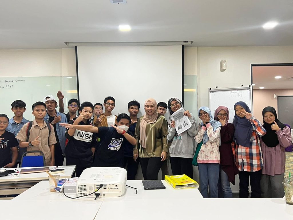 WordWizard English PKSK Simulation 4 Digylearn